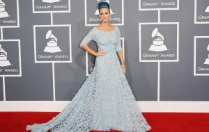 2012 grammy awards red carpet