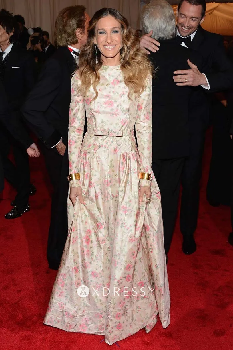 Sarah Jessica Parker long-sleeved floral evening dress Sarah Jessica Parker long sleeved floral evening dress