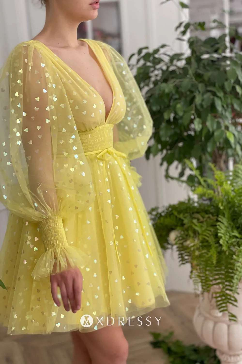 sexy yellow heart tulle plunging neck a line mini birthday party wear sexy yellow heart tulle plunging neck a line mini birthday party wear