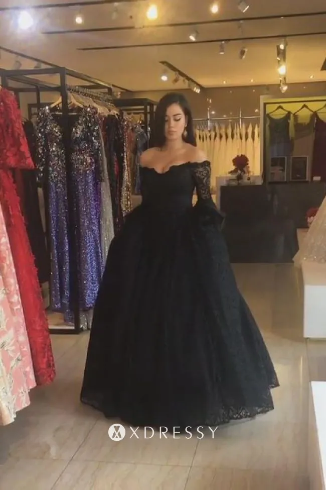 Black Lace Off-shoulder Sleeved Formal 