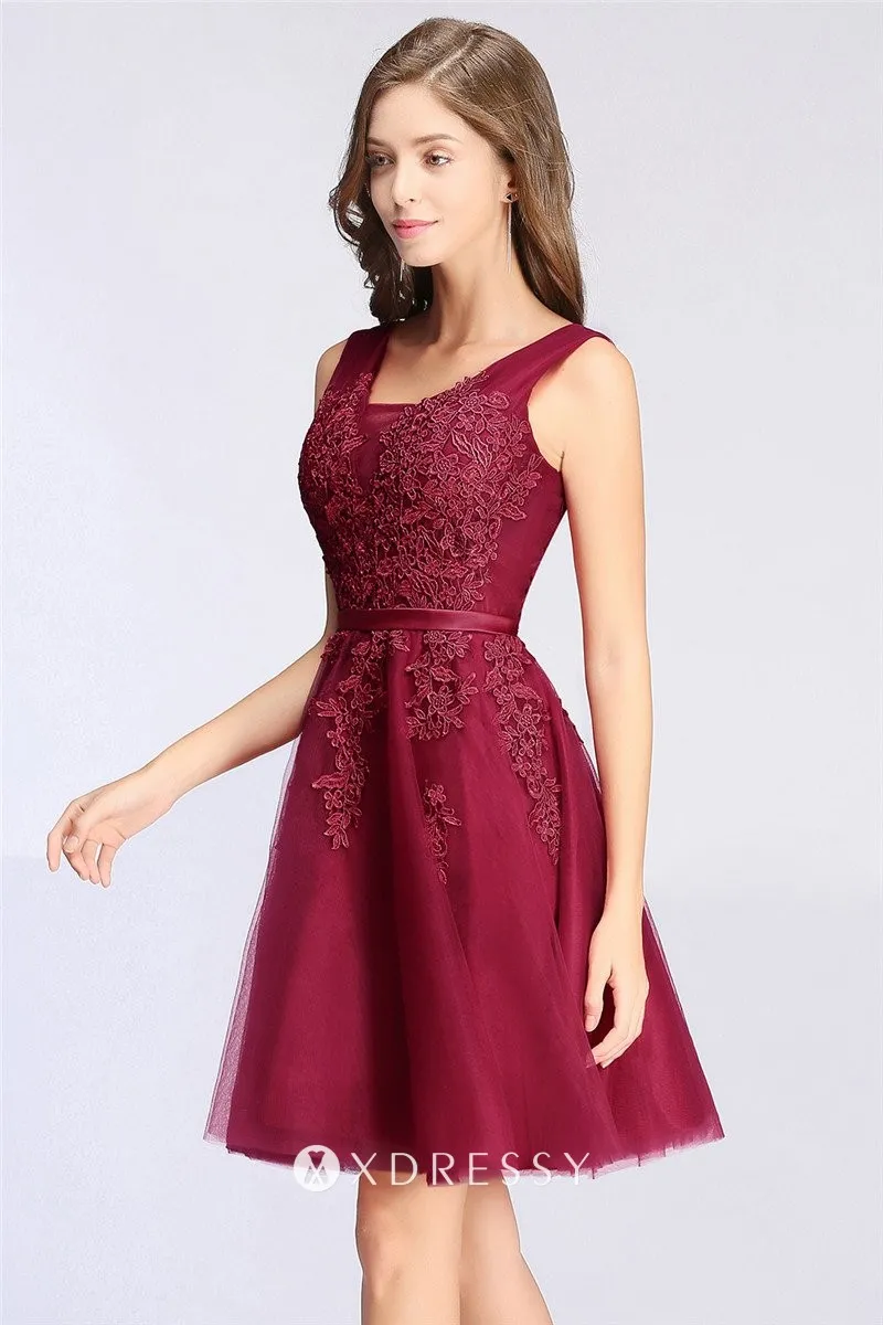 sleeveless short homecoming dress