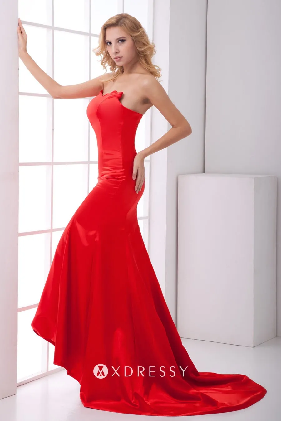 scalloped strapless red shiny satin slim prom gown scalloped strapless red shiny satin slim prom gown