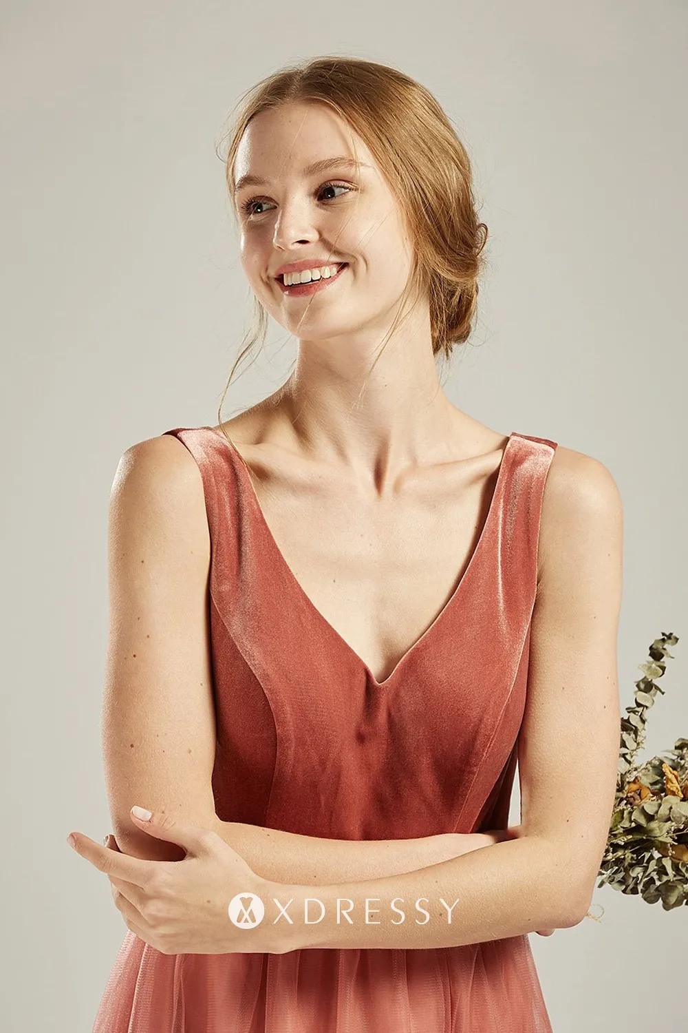 V neck English rose velvet and tulle bridesmaid gown V neck English rose velvet and tulle bridesmaid gown