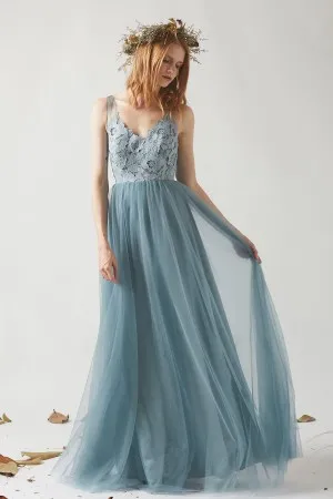 dusty blue lace tulle V neck A line maid of honor dress