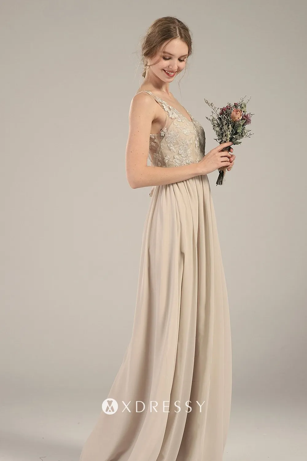 Sweetheart bodice with sheer wide straps Sweetheart bodice with sheer wide straps