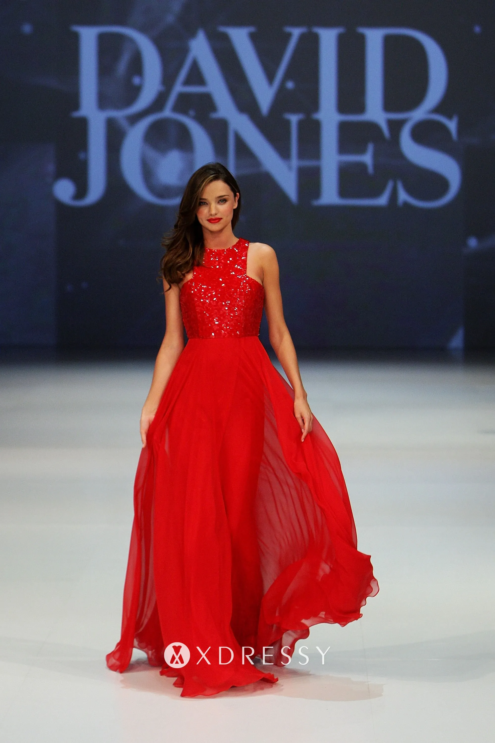 Miranda Kerr red sequin and chiffon sleeveless celebrity prom formal dress