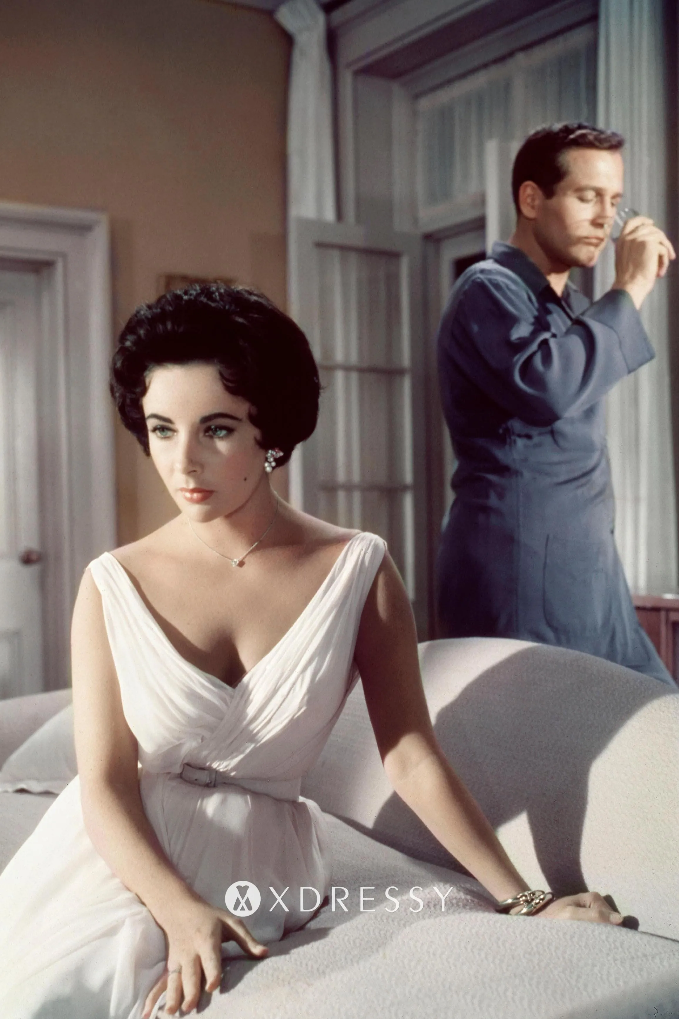 Elizabeth Taylor white chiffon dress Elizabeth Taylor white chiffon dress