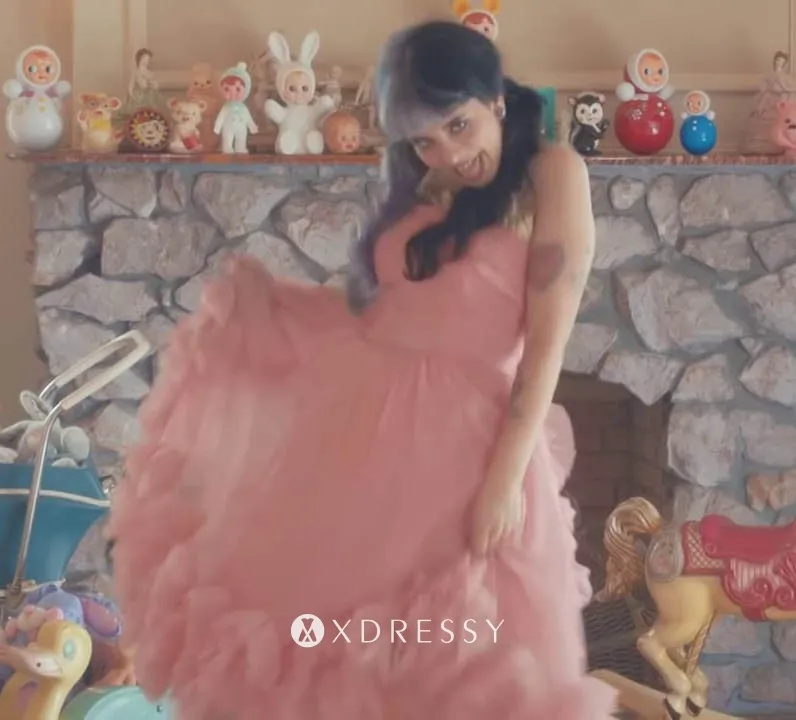 Melanie Martinez pink short dress in MV Pity Party Melanie Martinez pink short dress in MV Pity Party