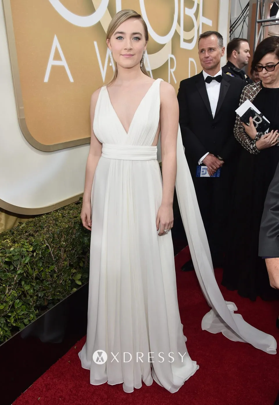 Saoirse Ronan white chiffon A line long red carpet dress Saoirse Ronan white chiffon A line long red carpet dress