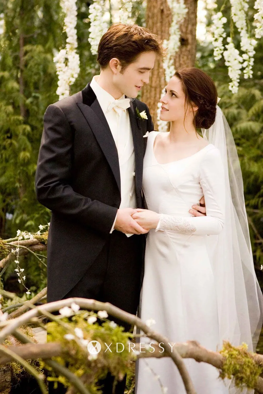 Ivory lace and satin celebrity wedding dress Ivory lace and satin celebrity wedding dress