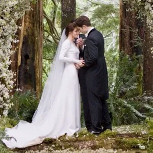Kristen Stewart wedding dress in Twilight Movie