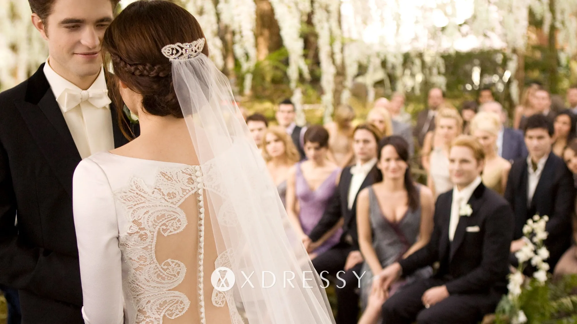 Kristen Stewart wedding dress in Twilight Kristen Stewart wedding dress in Twilight