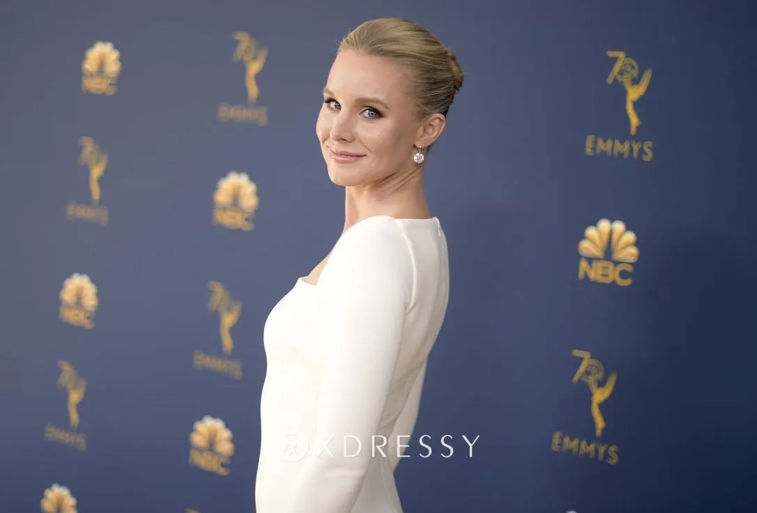 Kristen Bell white dress at Emmys 2018