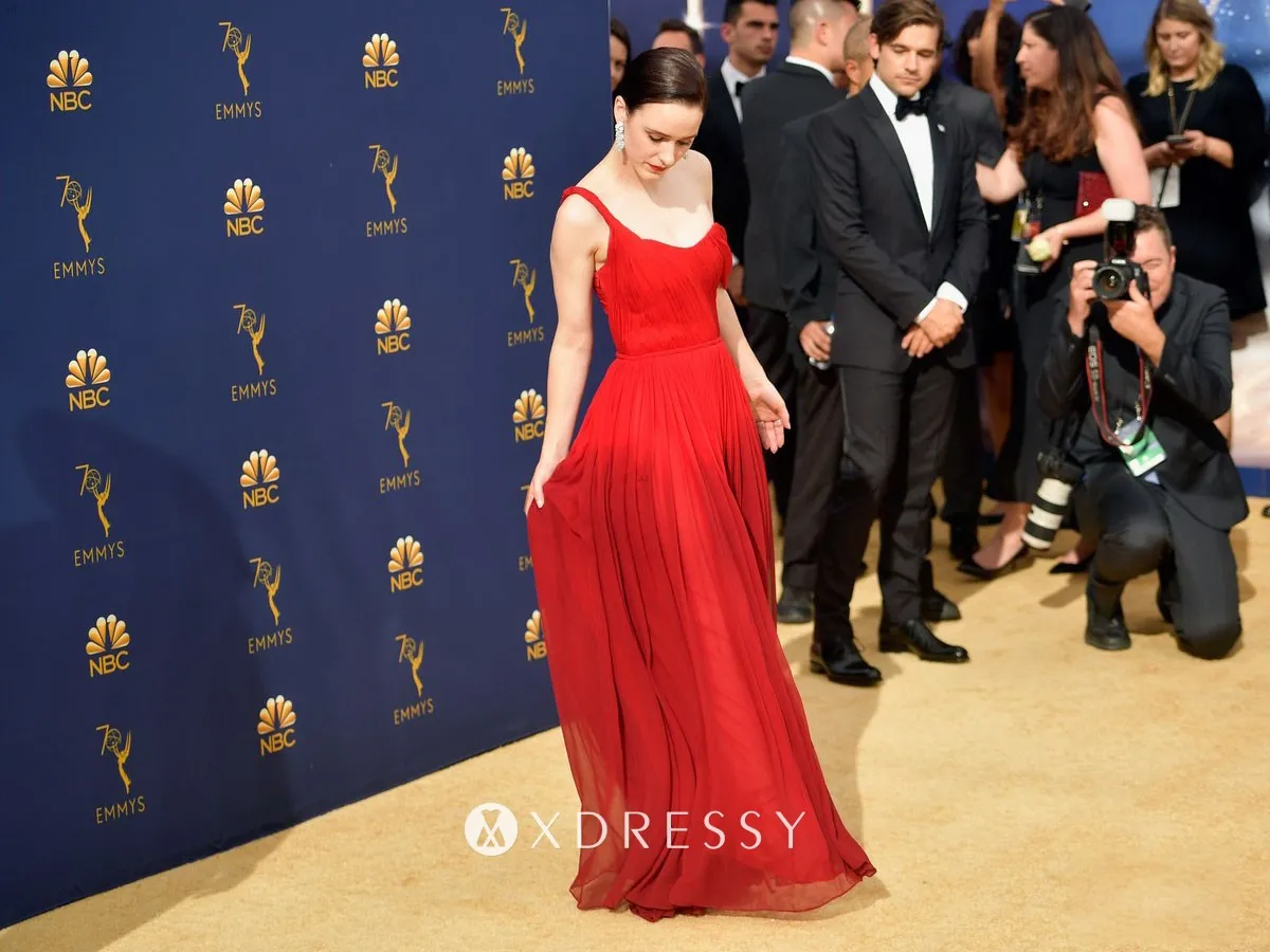 Rachel Brosnahan crimson ombre chiffon red carpet evening prom dress