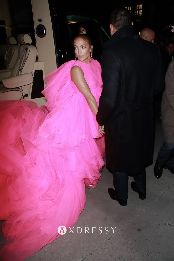 Jennifer Lopez hot pink long train dress at world premiere of Second Act
