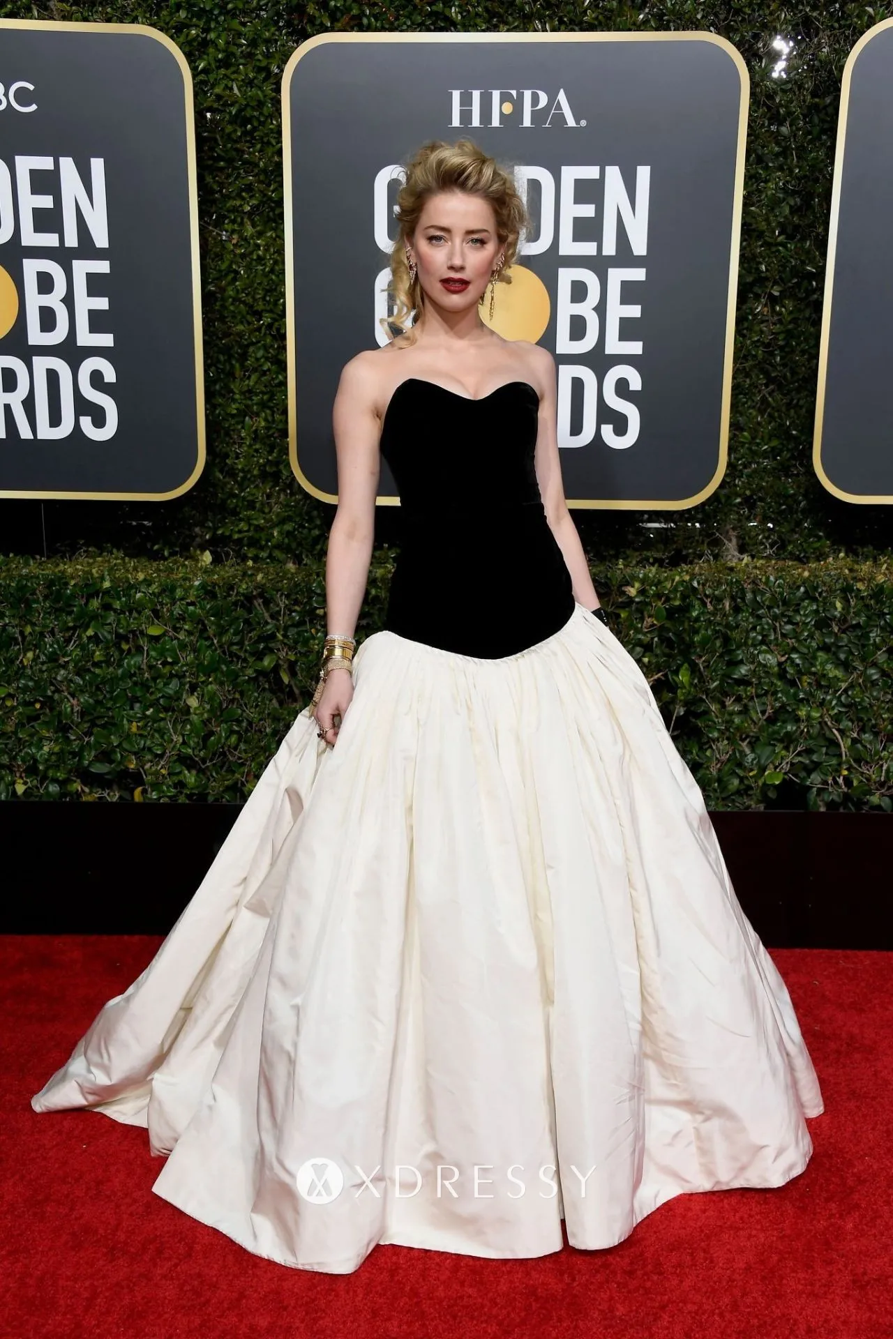 Amber Heard black and ivory ball gown at 2019 Golden Globe Awards red carpet