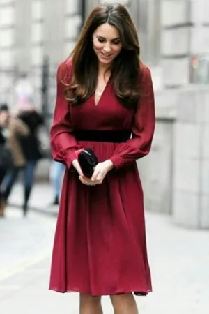 Kate Middleton burgundy short dress with sleeves
