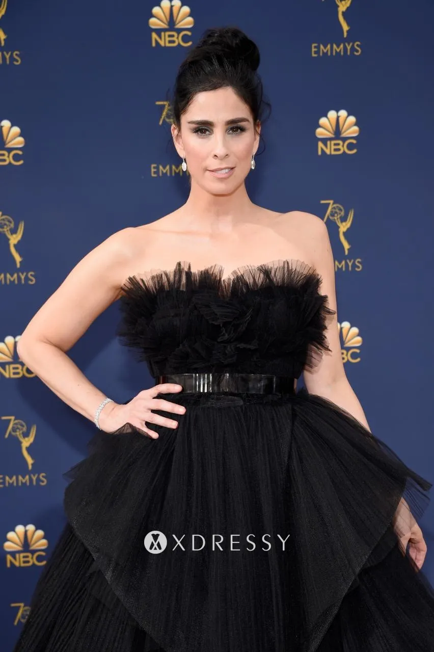 Sarah Paulson pleated tulle strapless ball gown
