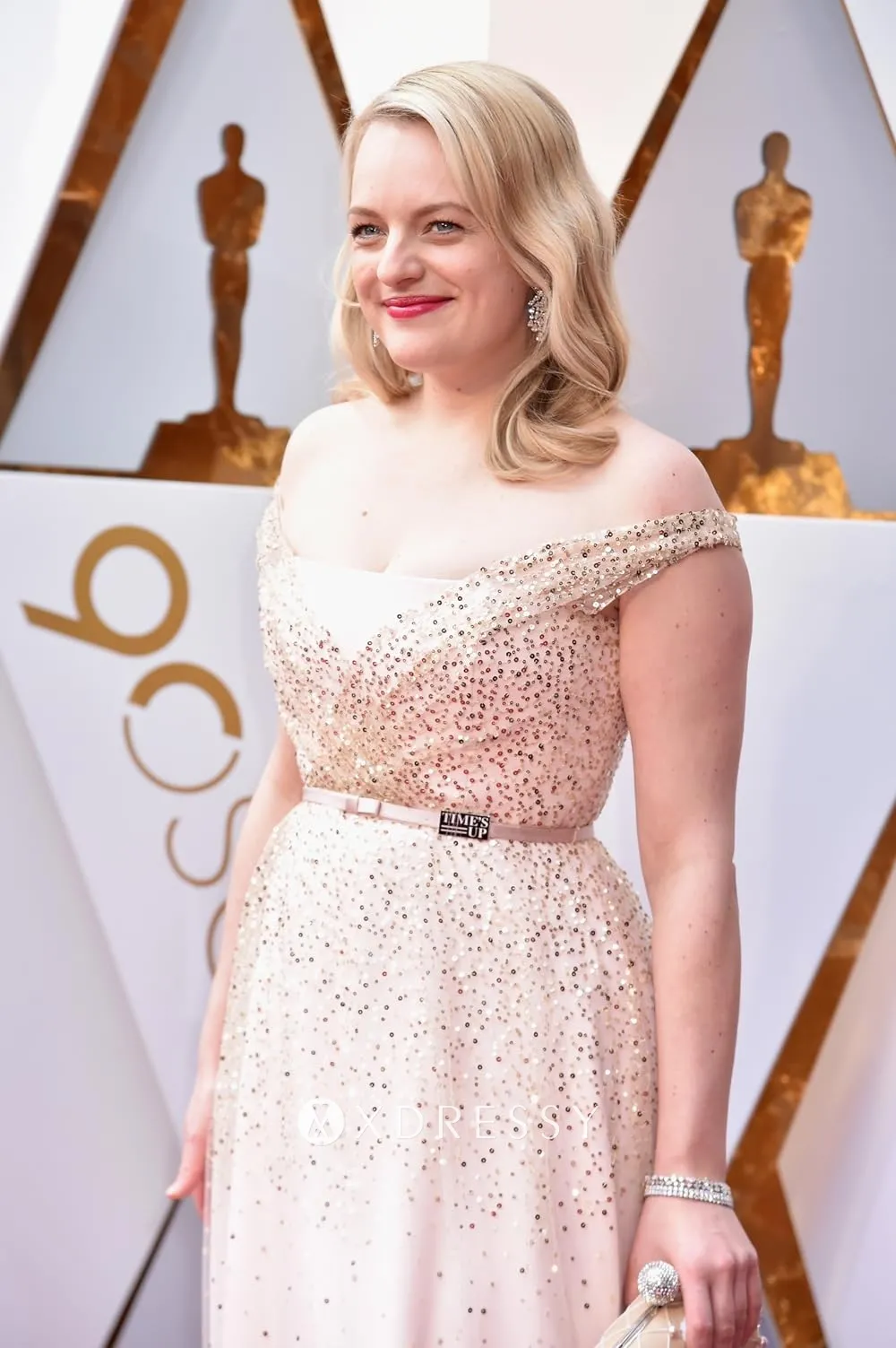 Elisabeth Moss 2018 Oscars blush sequinned formal gown Elisabeth Moss 2018 Oscars blush sequinned formal gown