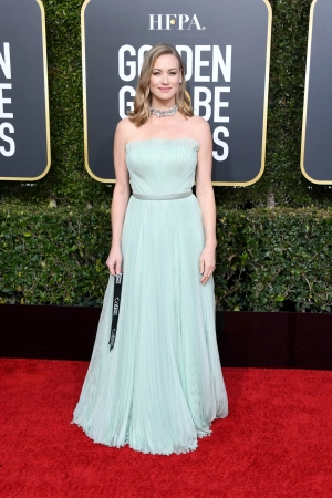 Yvonne Strahovski mint chiffon dress 2019 Golden Globes