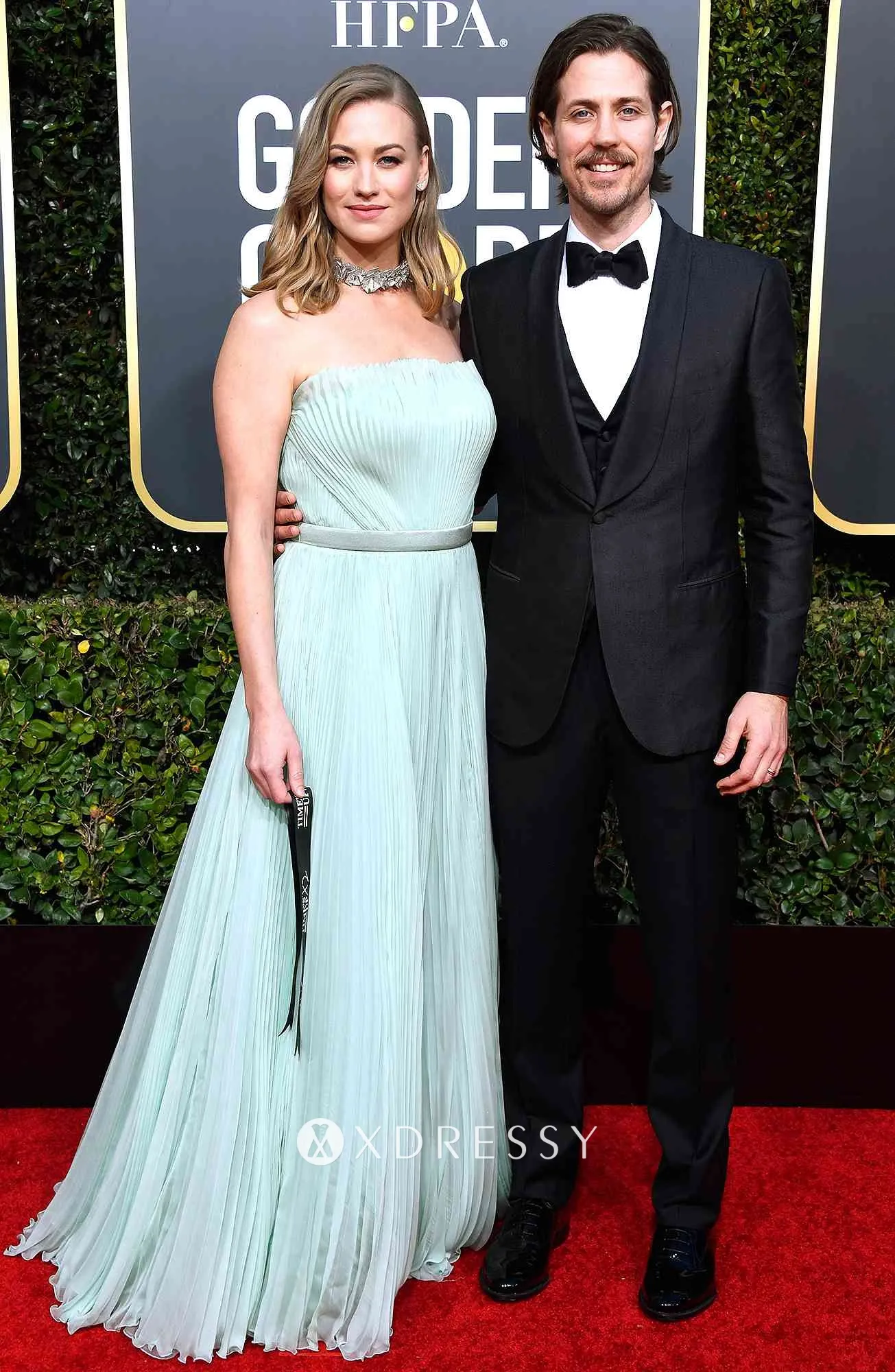 Yvonne Strahovski mint chiffon pleated red carpet gown
