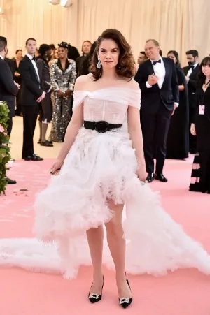 Ruth Wilson white tulle ruffled prom gown