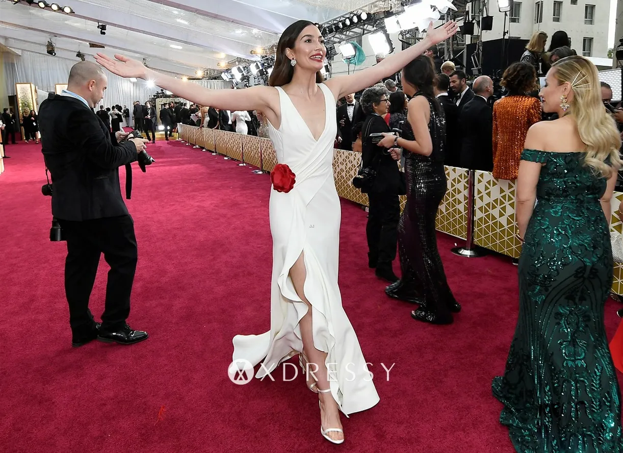Lily Aldridge white satin v neck slit evening dress at 2020 Oscars Lily Aldridge white satin v neck slit evening dress at 2020 Oscars