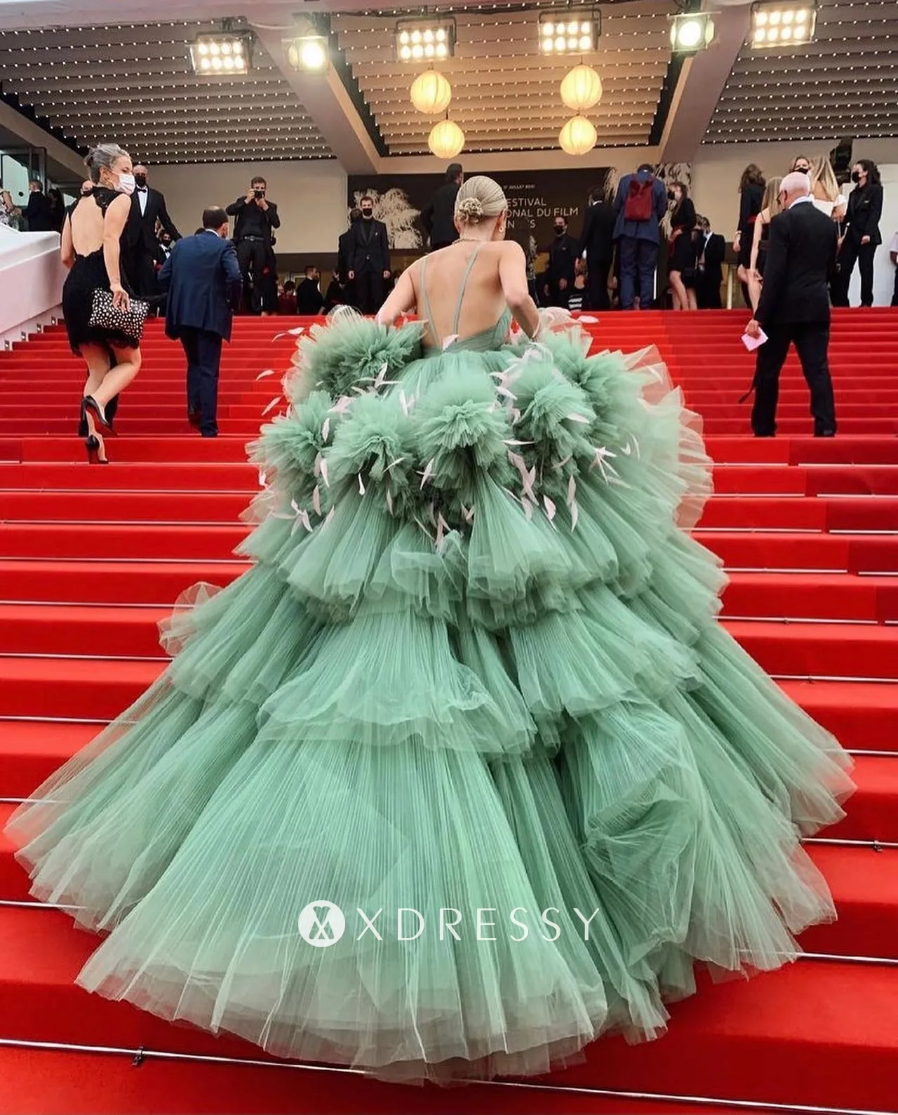 Leonie Hanne green tulle tiered celebrity photohshoot dress Leonie Hanne green tulle tiered celebrity photohshoot dress