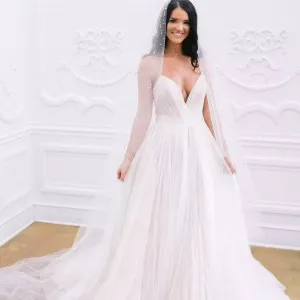 strapless V neck pleated ivory chiffon bridal gown