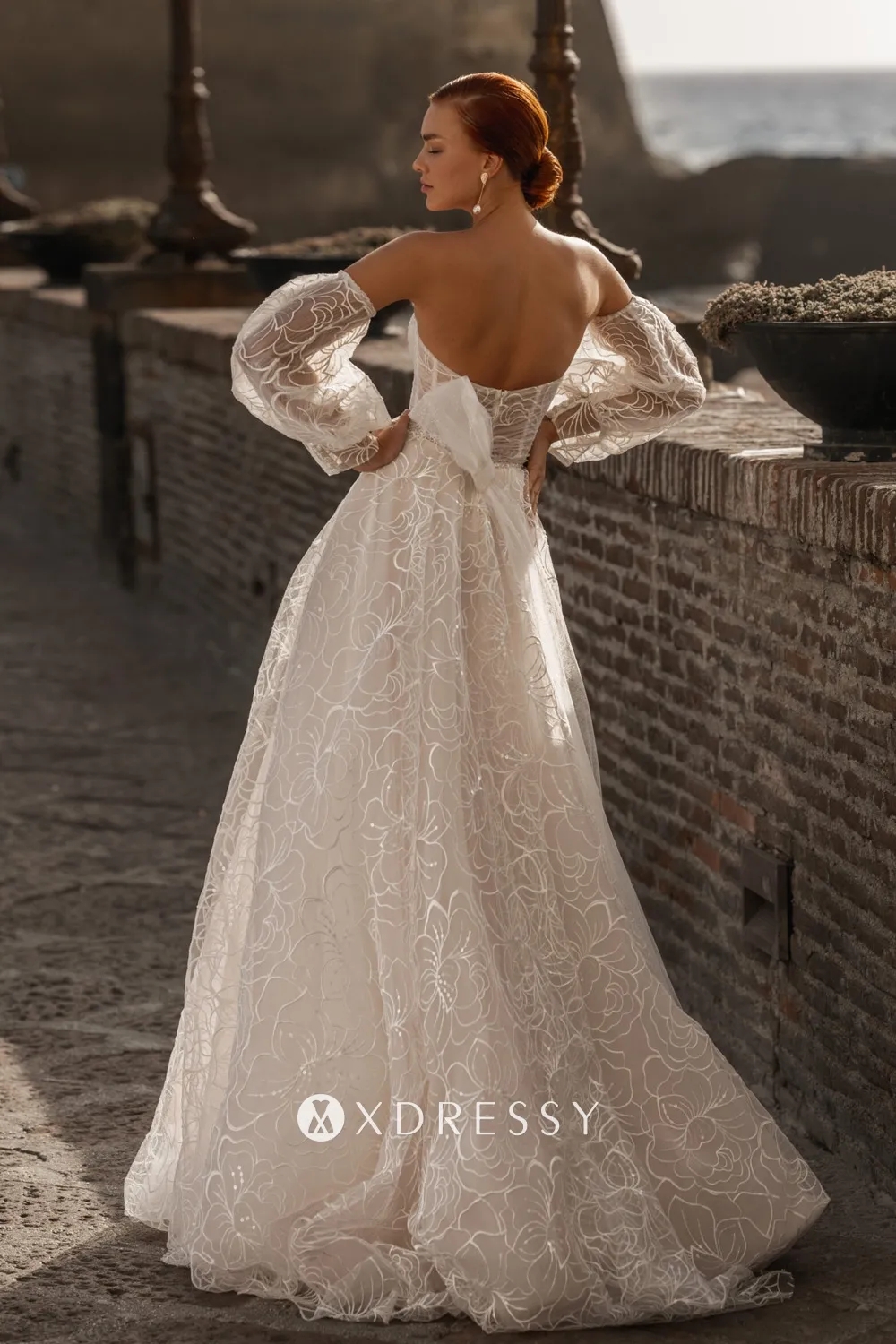 sequinned flower lace low back spring wedding dress