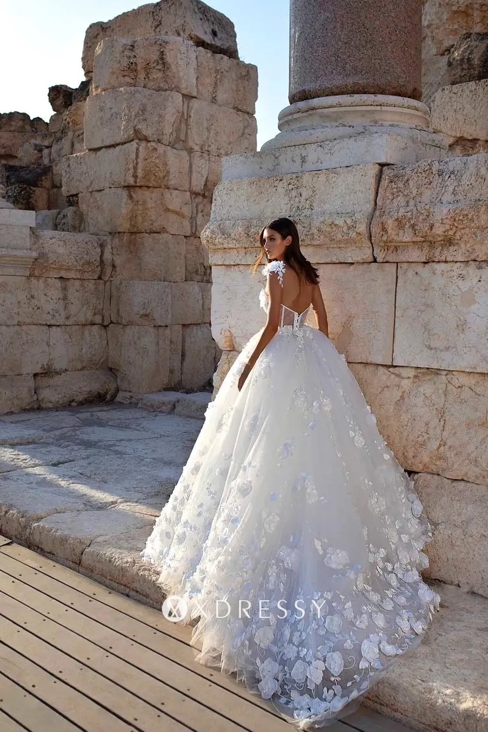 3d flowers appliqued low back princess wedding dress 3d flowers appliqued low back princess wedding dress