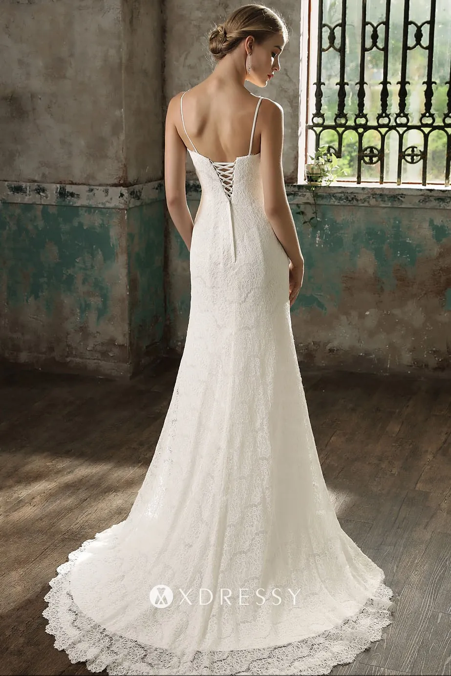 Elegant ivory lace lace up bridal wedding dress Elegant ivory lace lace up bridal wedding dress