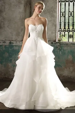 Strapless ivory lace princess wedding dress with sweetheart neckline