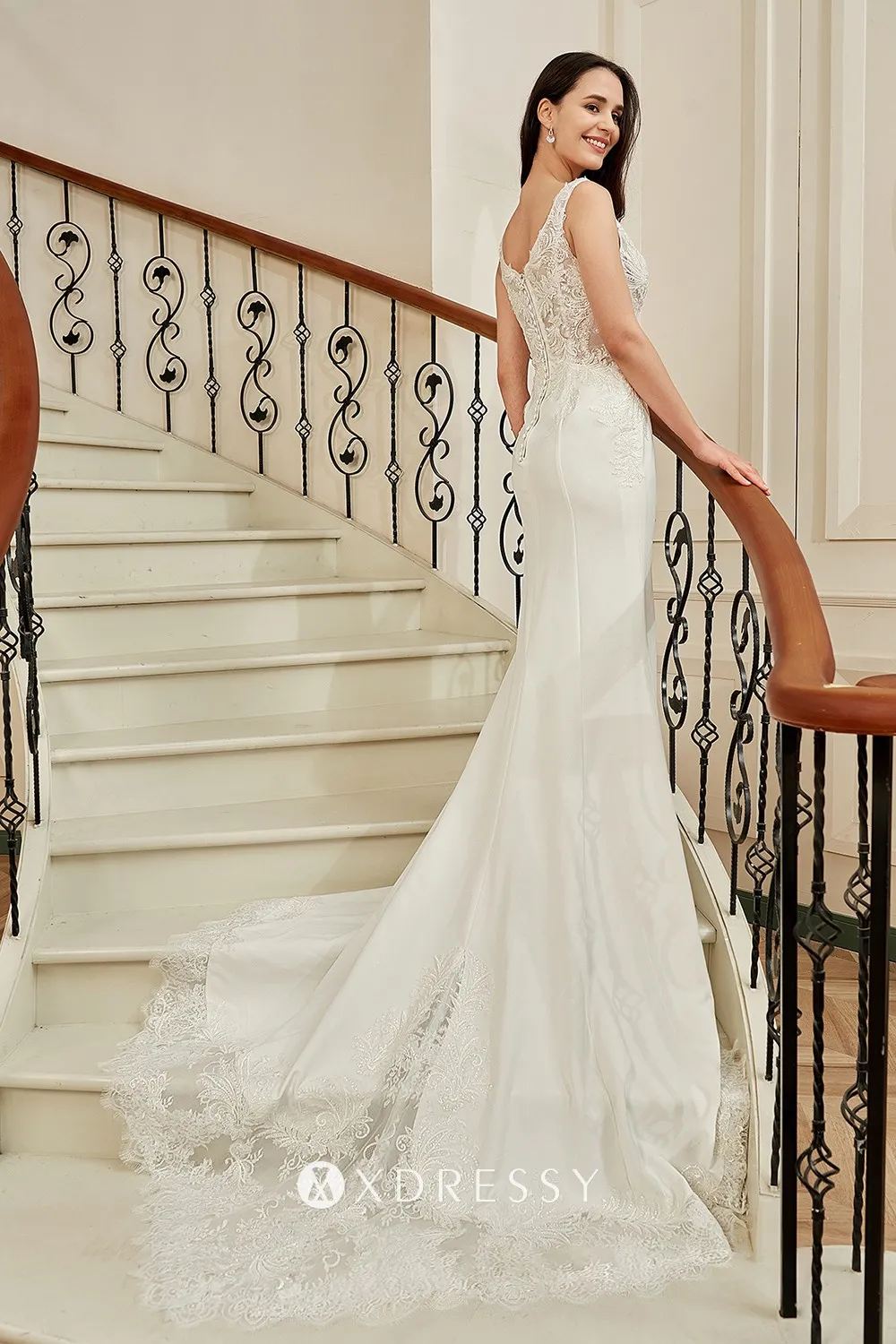 zipper up V back lace train wedding dress