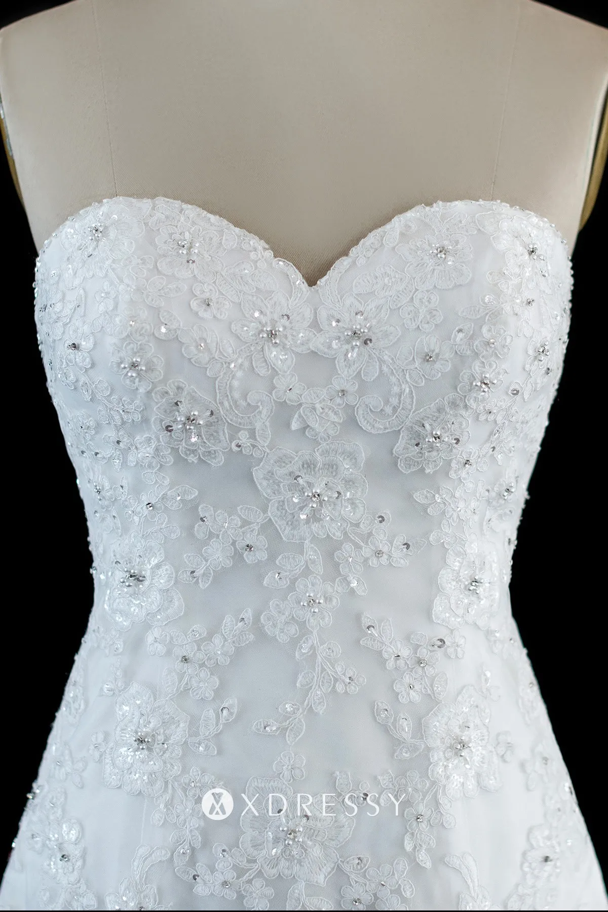 sweetheart beaded white lace tulle A line wedding dress